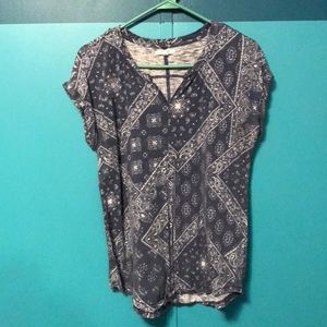 Short sleeve paisley print t-shirt